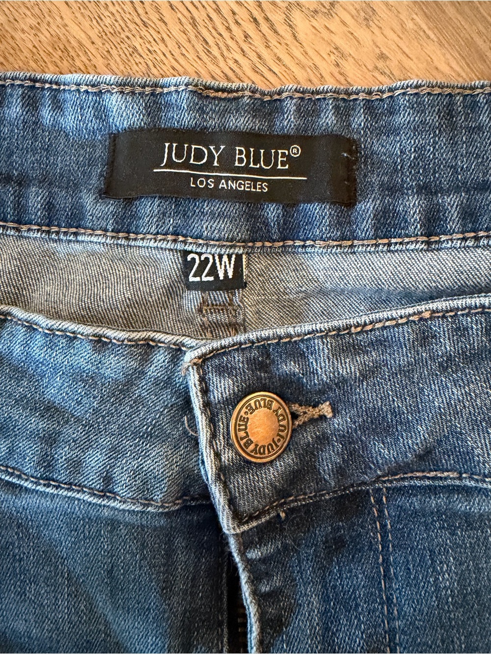 Judy Blue Women's Medium Blue High-Rise Jeans